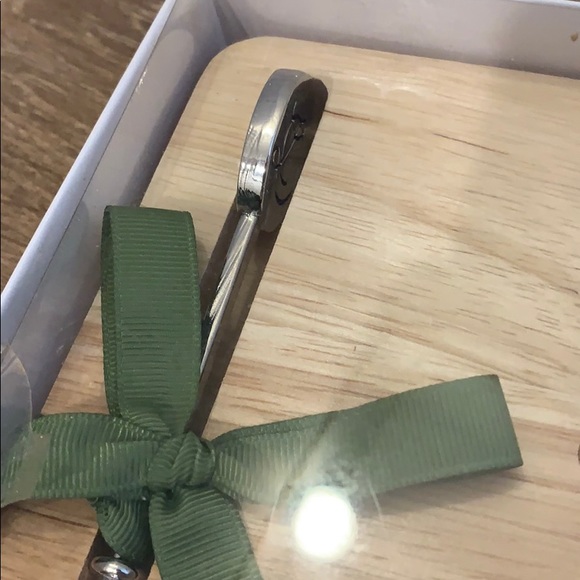 BOGO “D” monogrammed cheeseboard and spreader - Picture 2 of 2